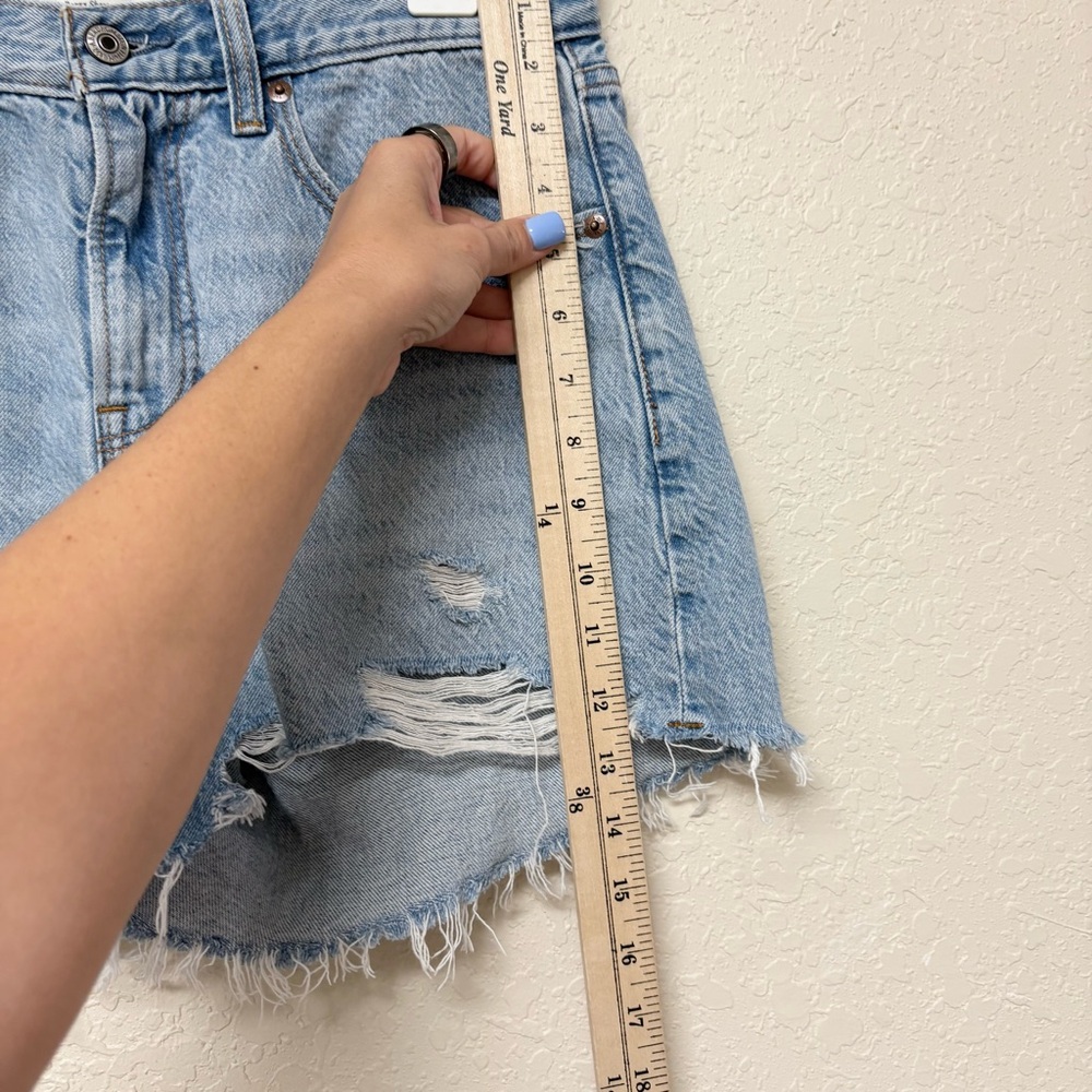 Abercrombie & Fitch The Baggy Shorts Low Rise Blue Denim Size 27/4 - Picture 2 of 6